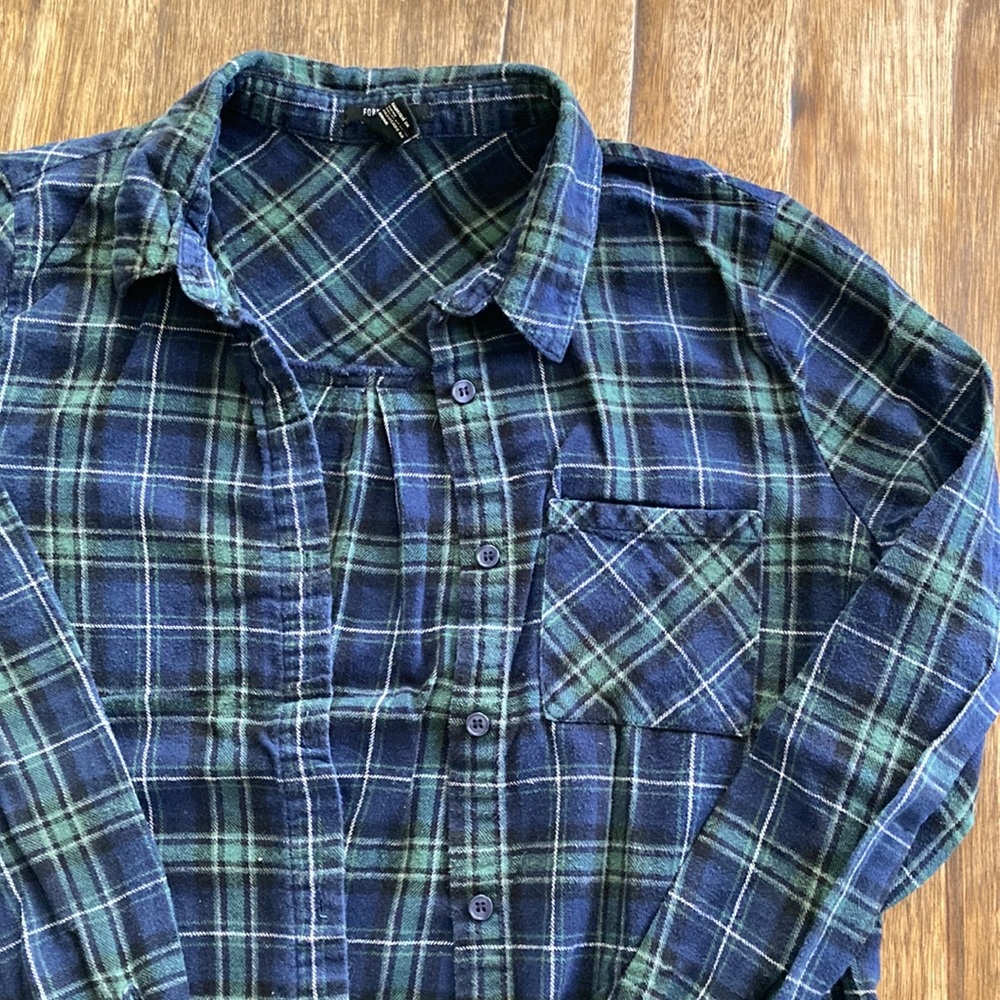 Flannel - Size Large - Picture 2 of 3